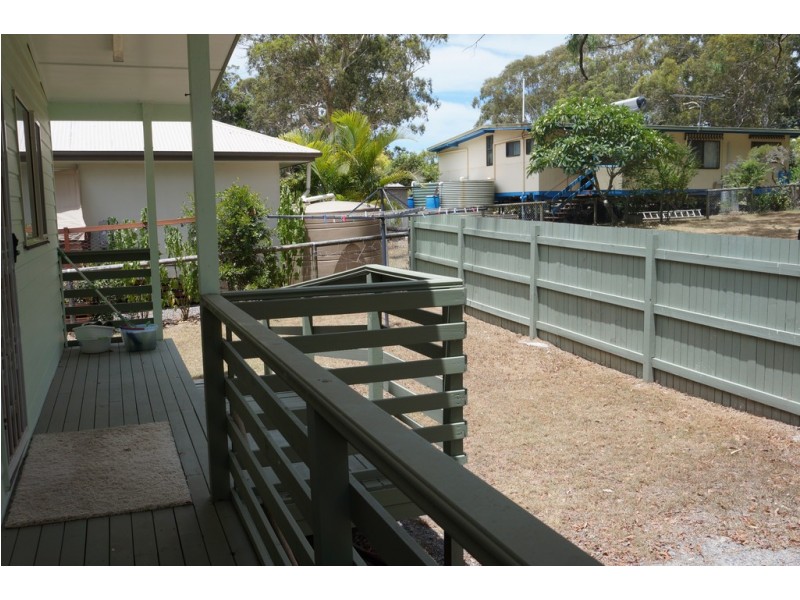 10 Tukkeri, Macleay Island QLD 4184