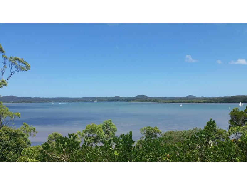 32 tina ave, Lamb Island QLD 4184