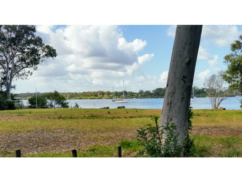 32 tina ave, Lamb Island QLD 4184