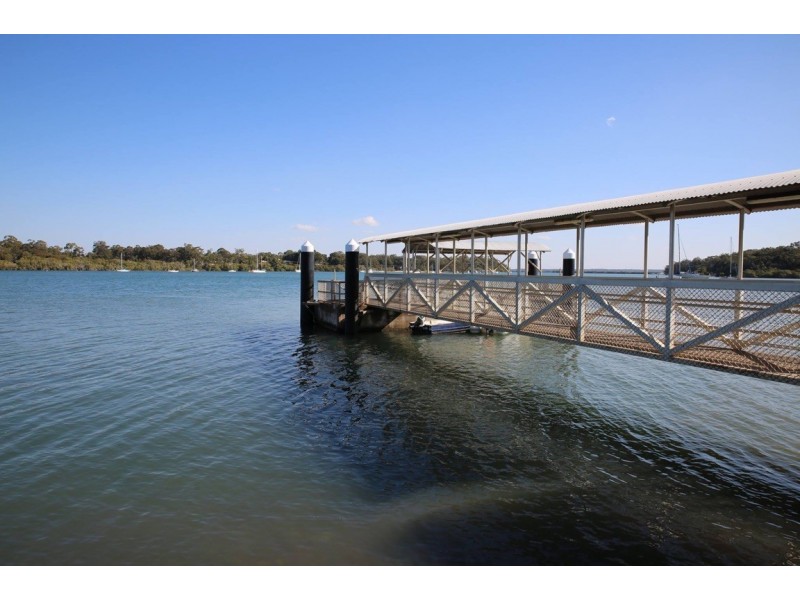 32 tina ave, Lamb Island QLD 4184