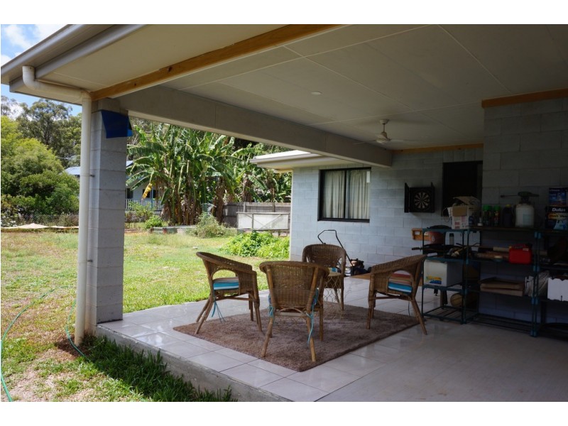 4 Citron St, Macleay Island QLD 4184