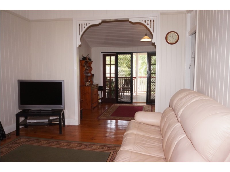 17 Pecan St, Macleay Island QLD 4184