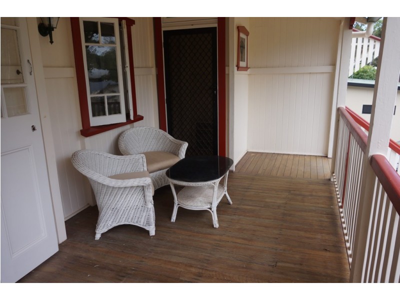 17 Pecan St, Macleay Island QLD 4184