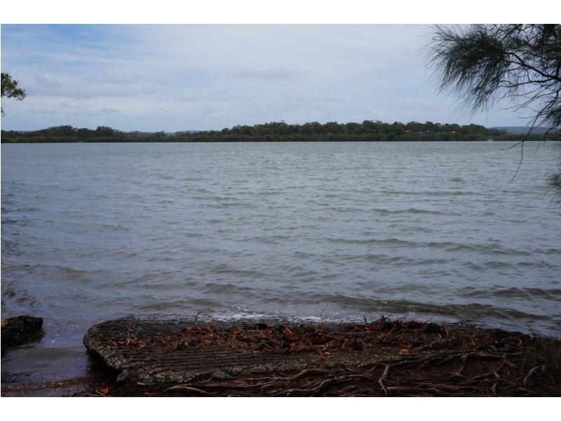17 Pecan St, Macleay Island QLD 4184