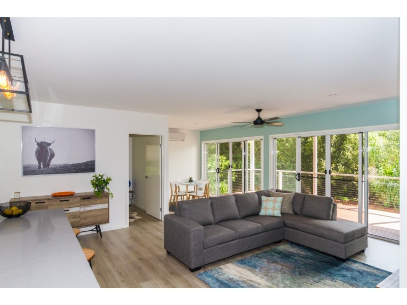 59 Western Rd, Macleay Island QLD 4184