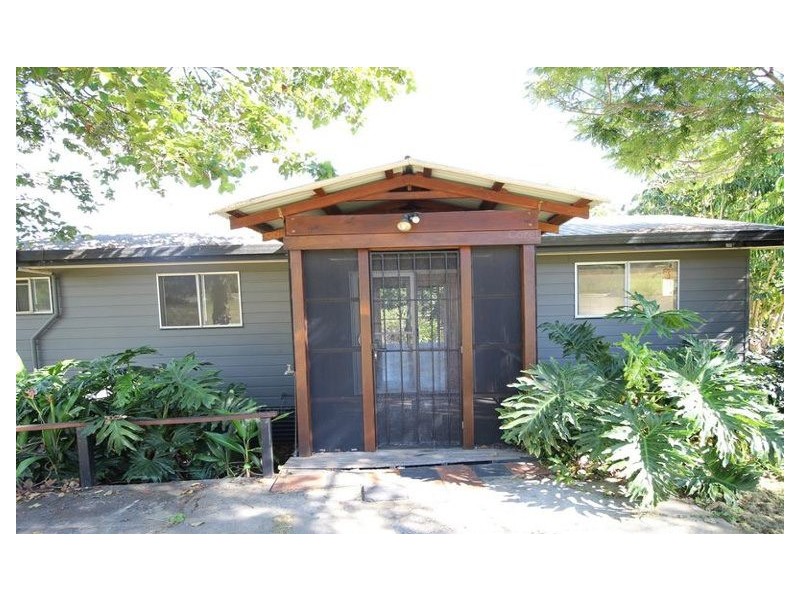 32 MAWARRA STREET, Macleay Island QLD 4184