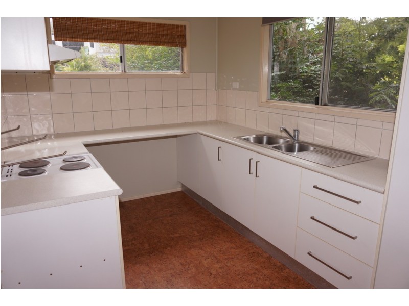 32 MAWARRA STREET, Macleay Island QLD 4184