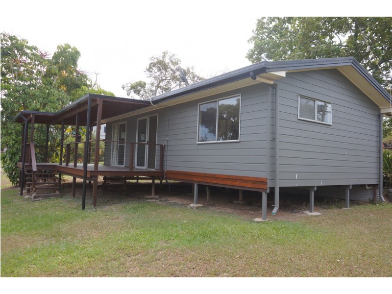 32 MAWARRA STREET, Macleay Island QLD 4184