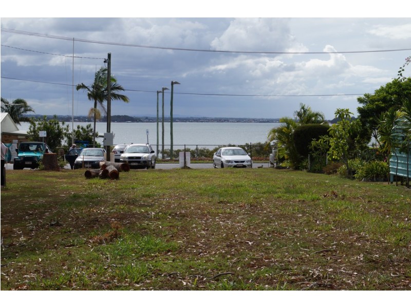 31 Benowa street, Macleay Island QLD 4184