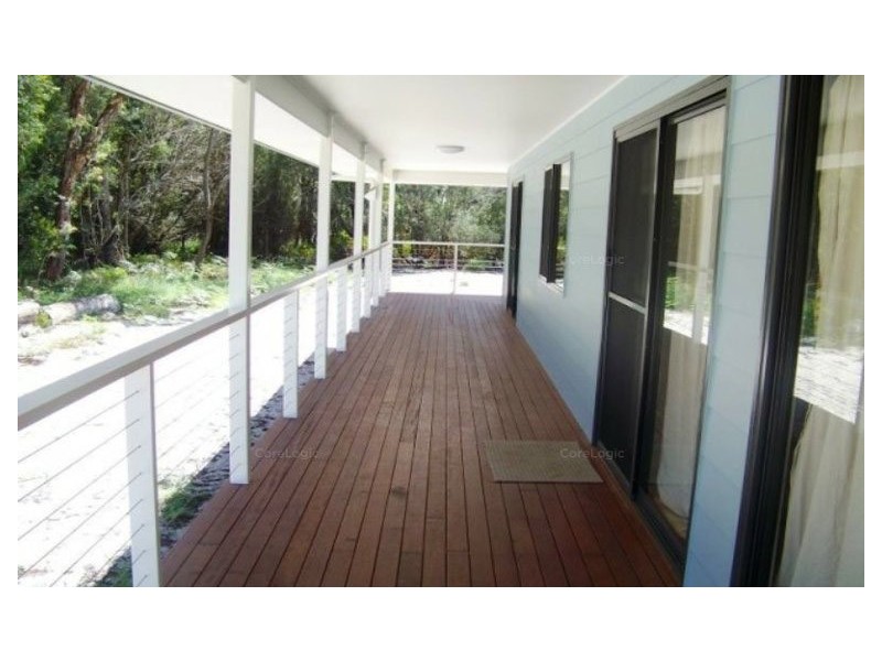 54 COAST ROAD, Macleay Island QLD 4184