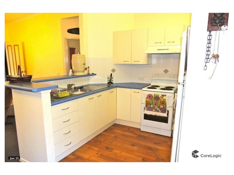 15 PINE ST, Lamb Island QLD 4184