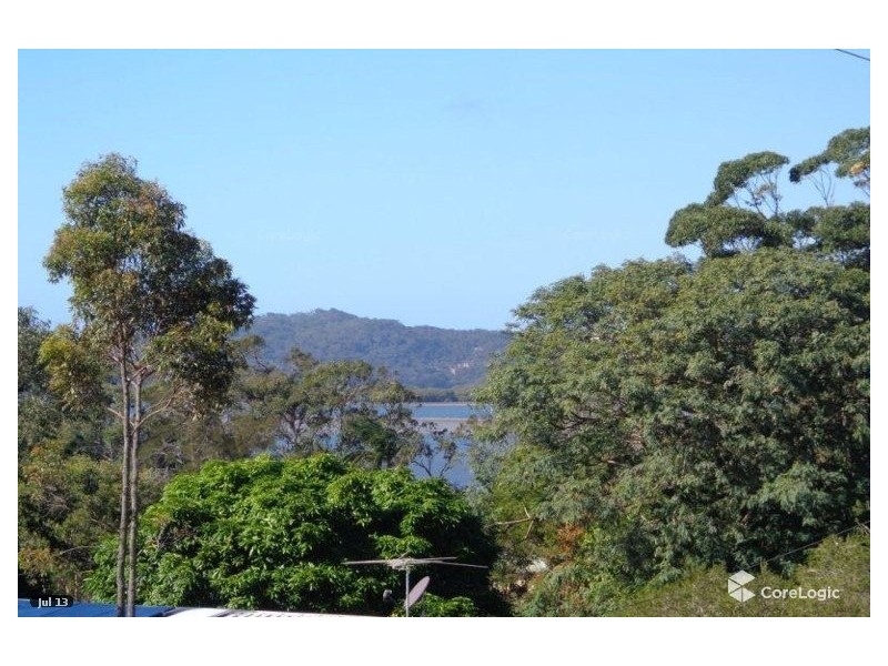 15 PINE ST, Lamb Island QLD 4184