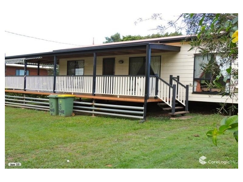 15 PINE ST, Lamb Island QLD 4184