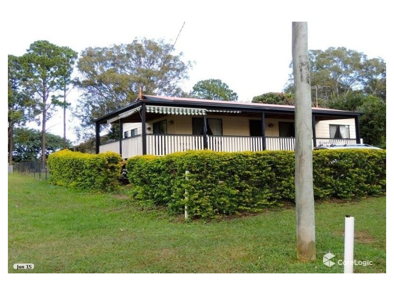 15 PINE ST, Lamb Island QLD 4184