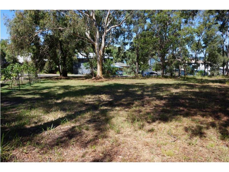 7 Alkira, Macleay Island QLD 4184