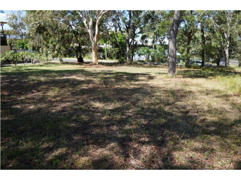 7 Alkira, Macleay Island QLD 4184