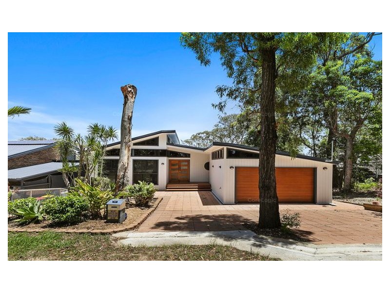 31 COONDOOROOPA DR, Macleay Island QLD 4184