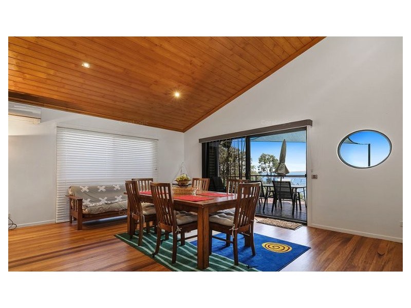 31 COONDOOROOPA DR, Macleay Island QLD 4184