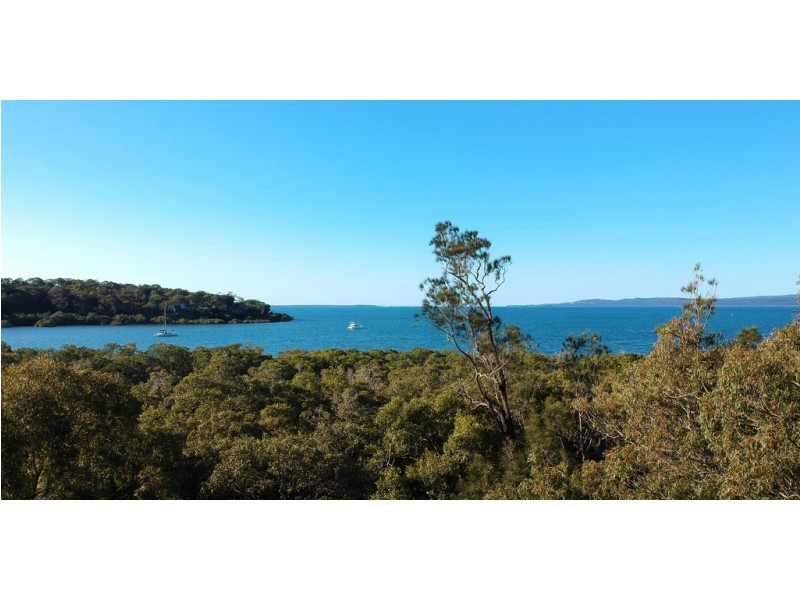 3 Beelong St, Macleay Island QLD 4184