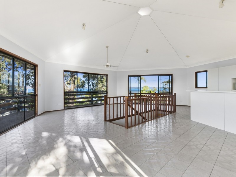 3 Beelong St, Macleay Island QLD 4184