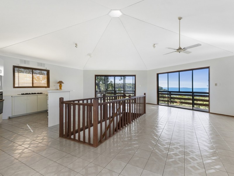 3 Beelong St, Macleay Island QLD 4184
