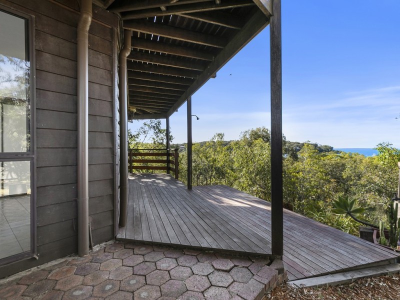 3 Beelong St, Macleay Island QLD 4184