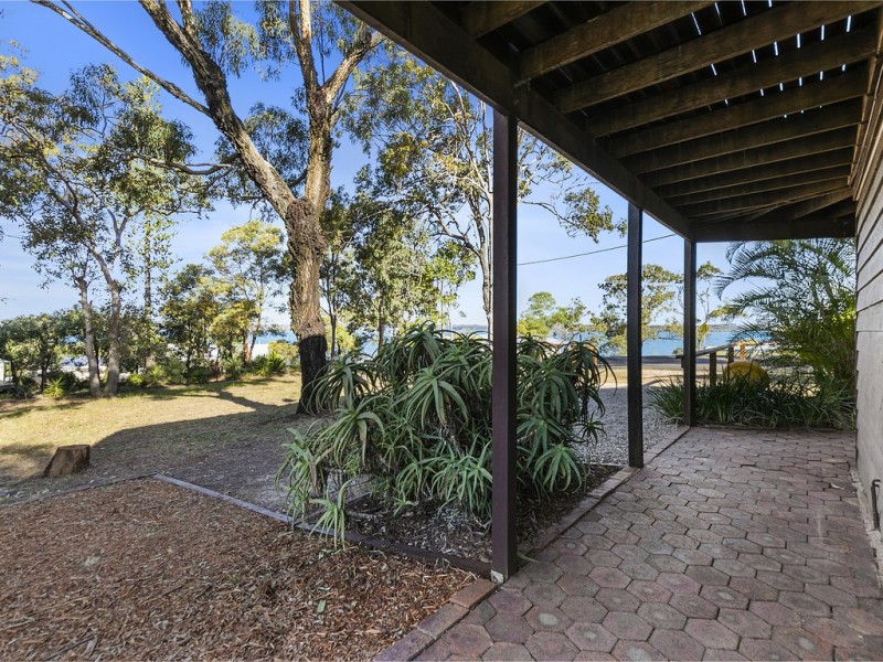 3 Beelong St, Macleay Island QLD 4184