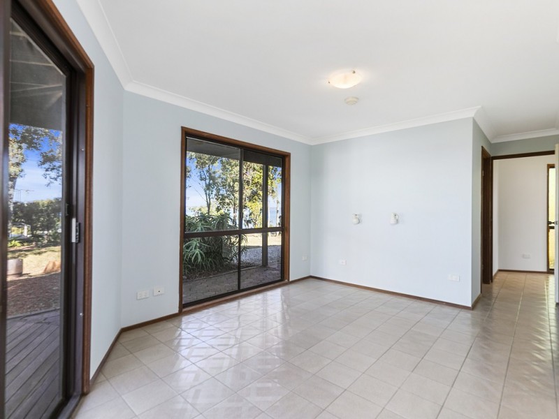 3 Beelong St, Macleay Island QLD 4184