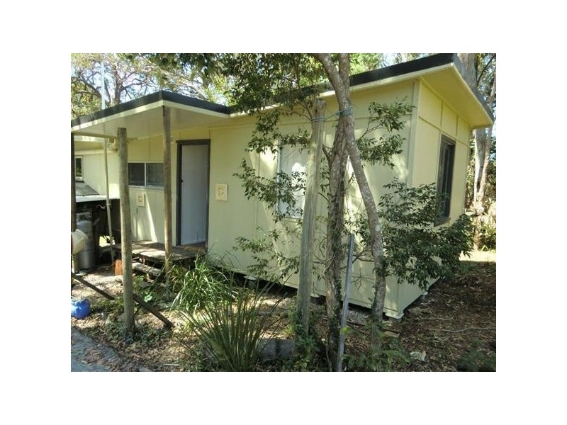 77 EASTBOURNE TERRACE, Macleay Island QLD 4184
