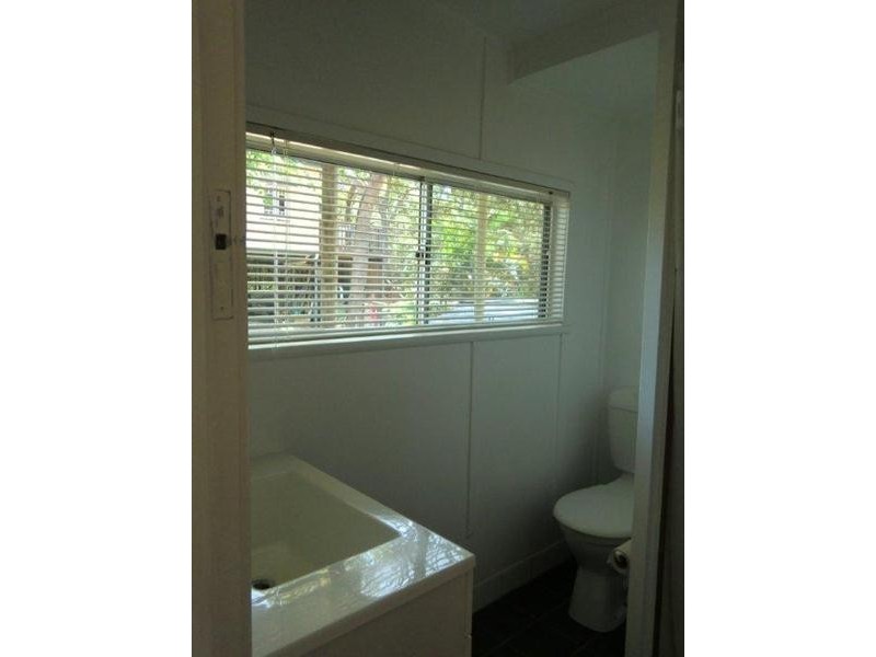 77 EASTBOURNE TERRACE, Macleay Island QLD 4184