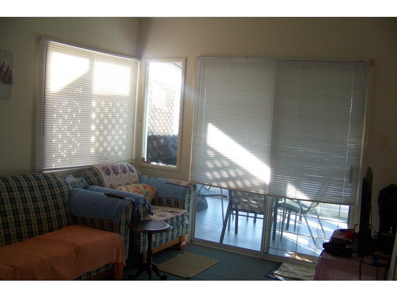 40 RESTHAVEN DRIVE, Lamb Island QLD 4184