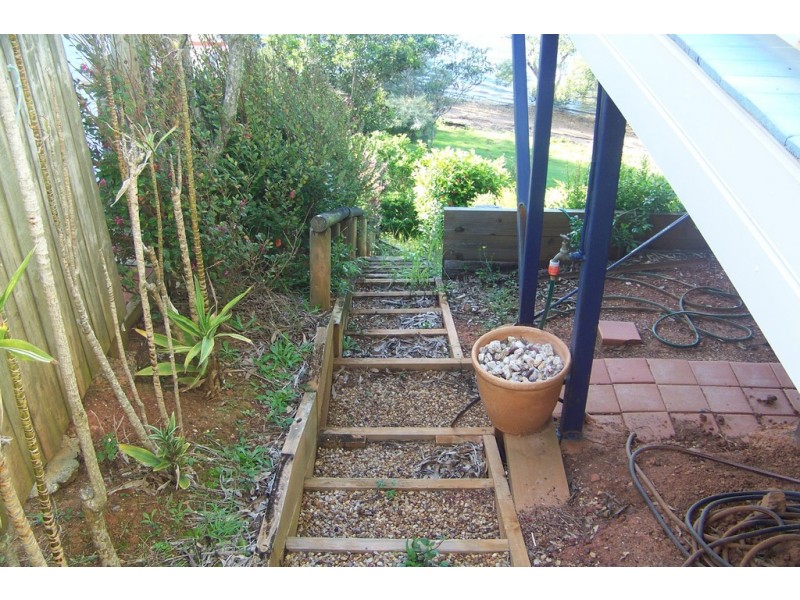 40 RESTHAVEN DRIVE, Lamb Island QLD 4184