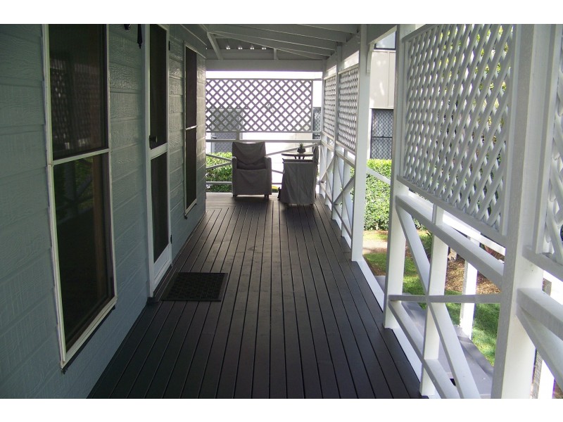 8 MICHAEL AVENUE, Lamb Island QLD 4184