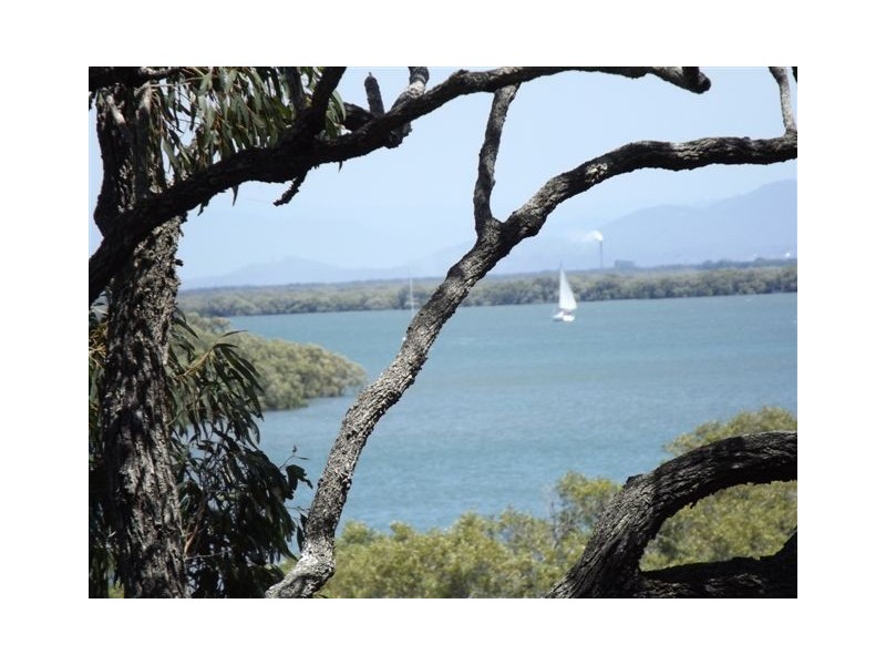 172  TREASURE ISLAND – PET FRIENDLY, Karragarra Island QLD 4184