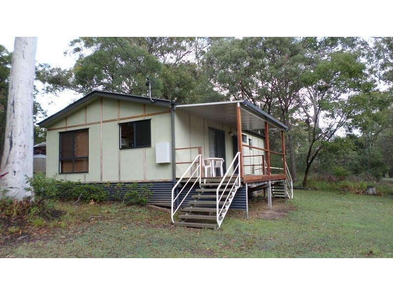 10 TINGARA STREET – HOLIDAY LET, Macleay Island QLD 4184