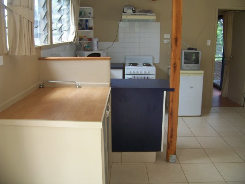 8 HAMILTON, Macleay Island QLD 4184