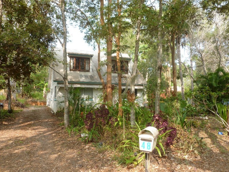 48 Alexander St, Macleay Island QLD 4184