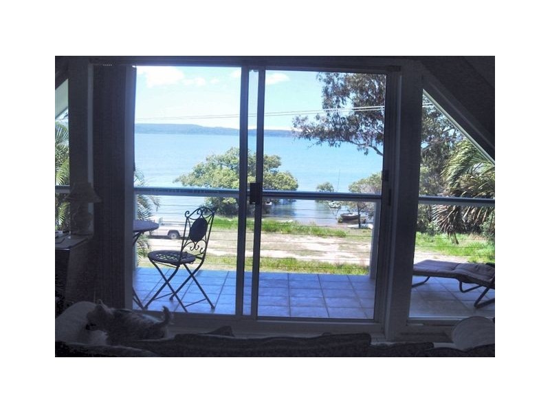 17  Koonwarra Pde, Macleay Island QLD 4184
