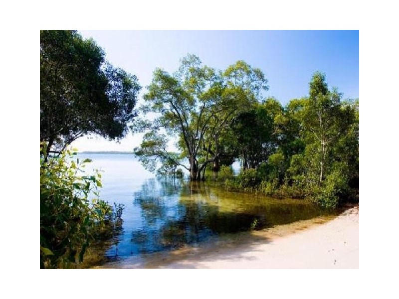 9 Attunga St, Macleay Island QLD 4184