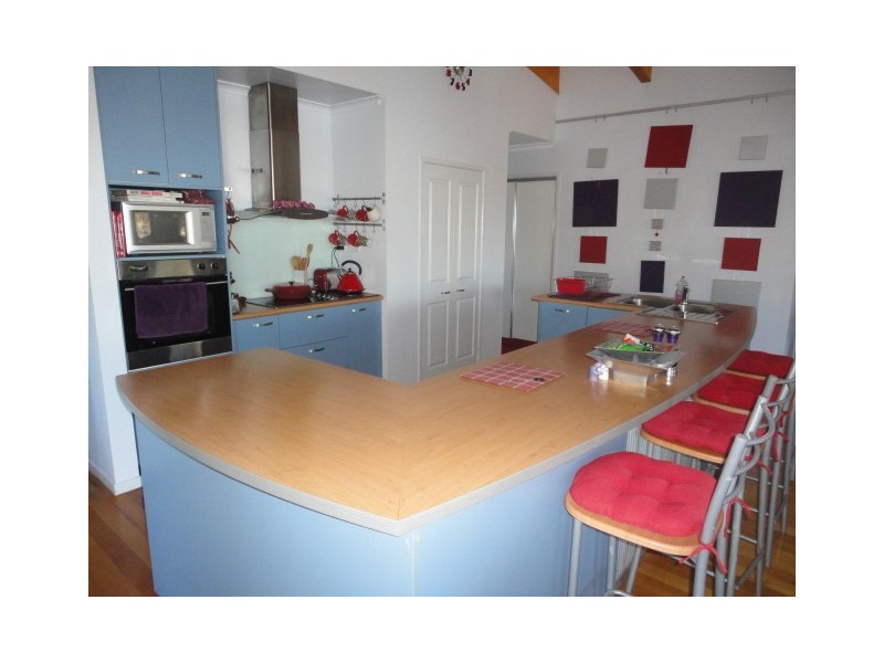 36 Southsea Tce, Macleay Island QLD 4184