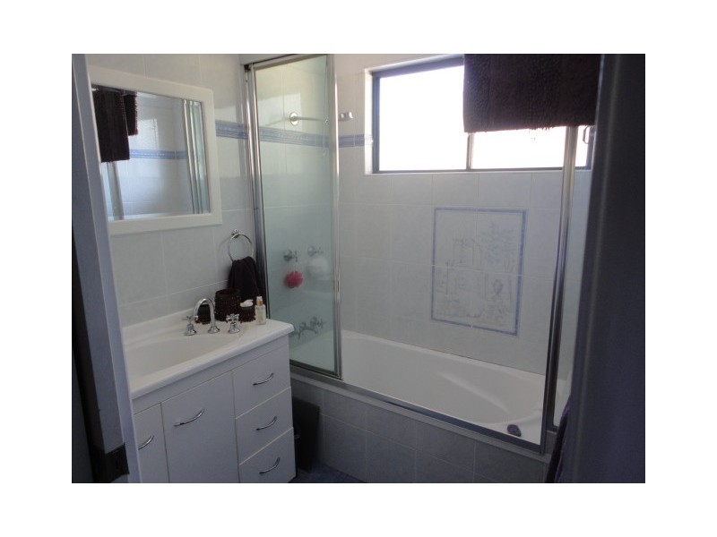 36 Southsea Tce, Macleay Island QLD 4184