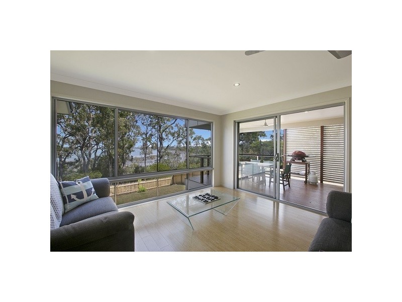 23 CLIFF TCE – HOLIDAY LET, Macleay Island QLD 4184