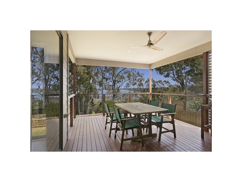 23 CLIFF TCE – HOLIDAY LET, Macleay Island QLD 4184