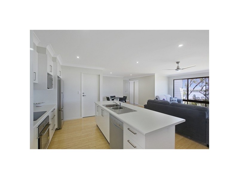 23 CLIFF TCE – HOLIDAY LET, Macleay Island QLD 4184