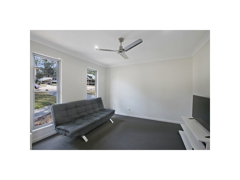 23 CLIFF TCE – HOLIDAY LET, Macleay Island QLD 4184