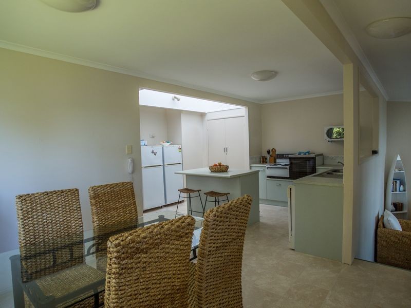 40 Resthaven, Lamb Island QLD 4184