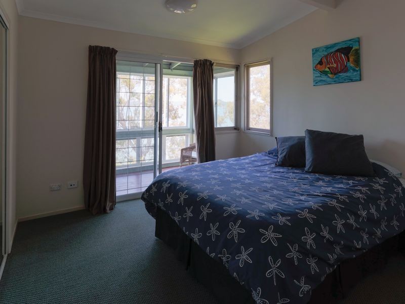 40 Resthaven, Lamb Island QLD 4184