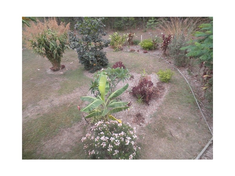 11 JANE ST, Macleay Island QLD 4184