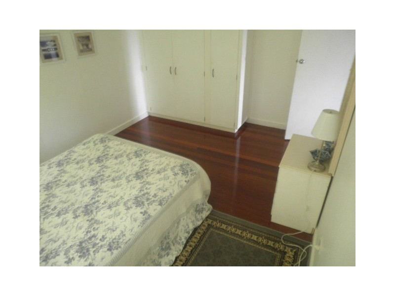 64 Charles Tce, Macleay Island QLD 4184