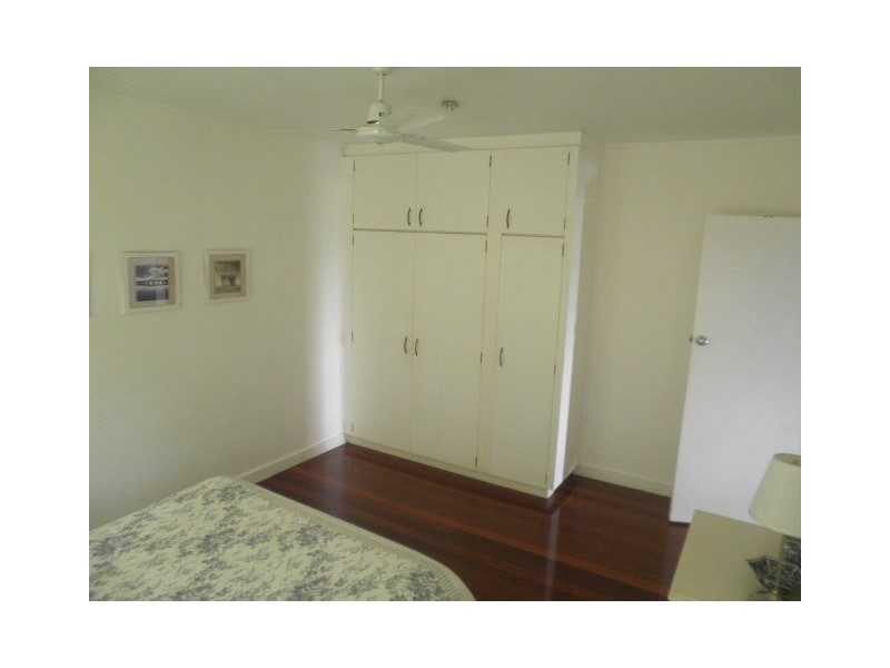 64 Charles Tce, Macleay Island QLD 4184